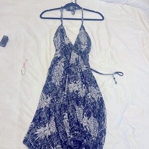 Hawaii’s finest dress in pineapple print